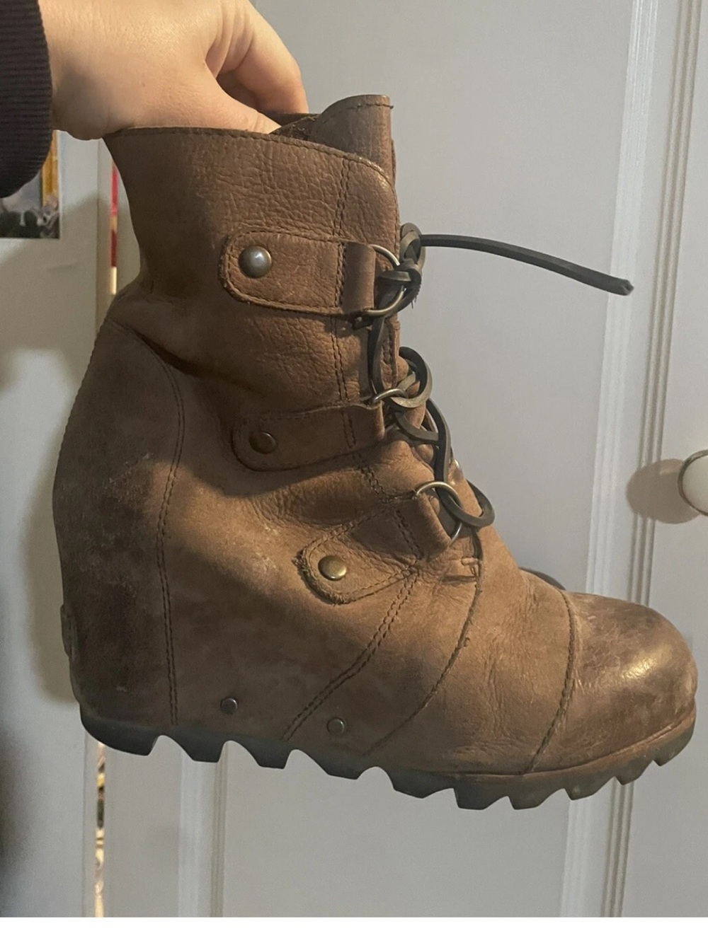 Sorel Joan of Arctic Mid Brown Leather Wedge Boot US 7